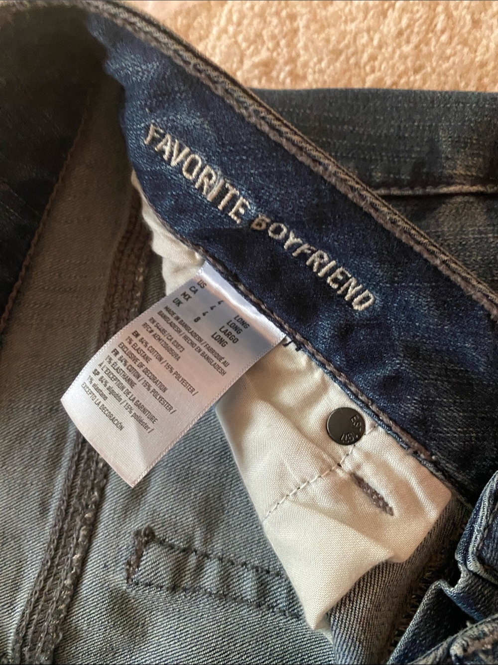 American Eagle super stretch size 4 LONG favorite boyfriend jeans - Picture 4 of 6